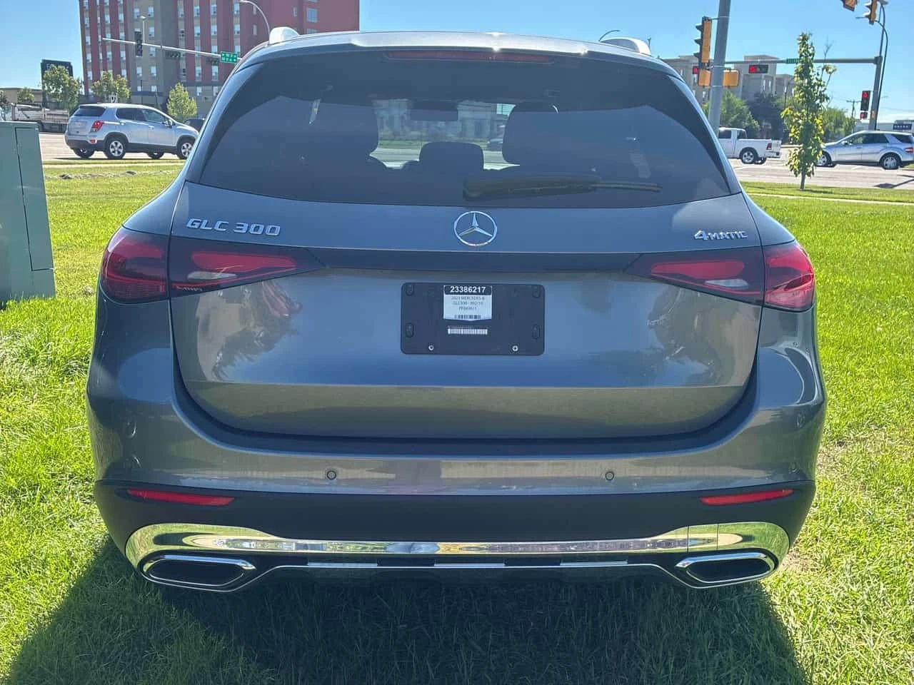 Mercedes-Benz GLC 300 / DISTRONIC / 360 / CARFAX / АВТОКРЕДИТ , снимка 4 - Автомобили и джипове - 55735146