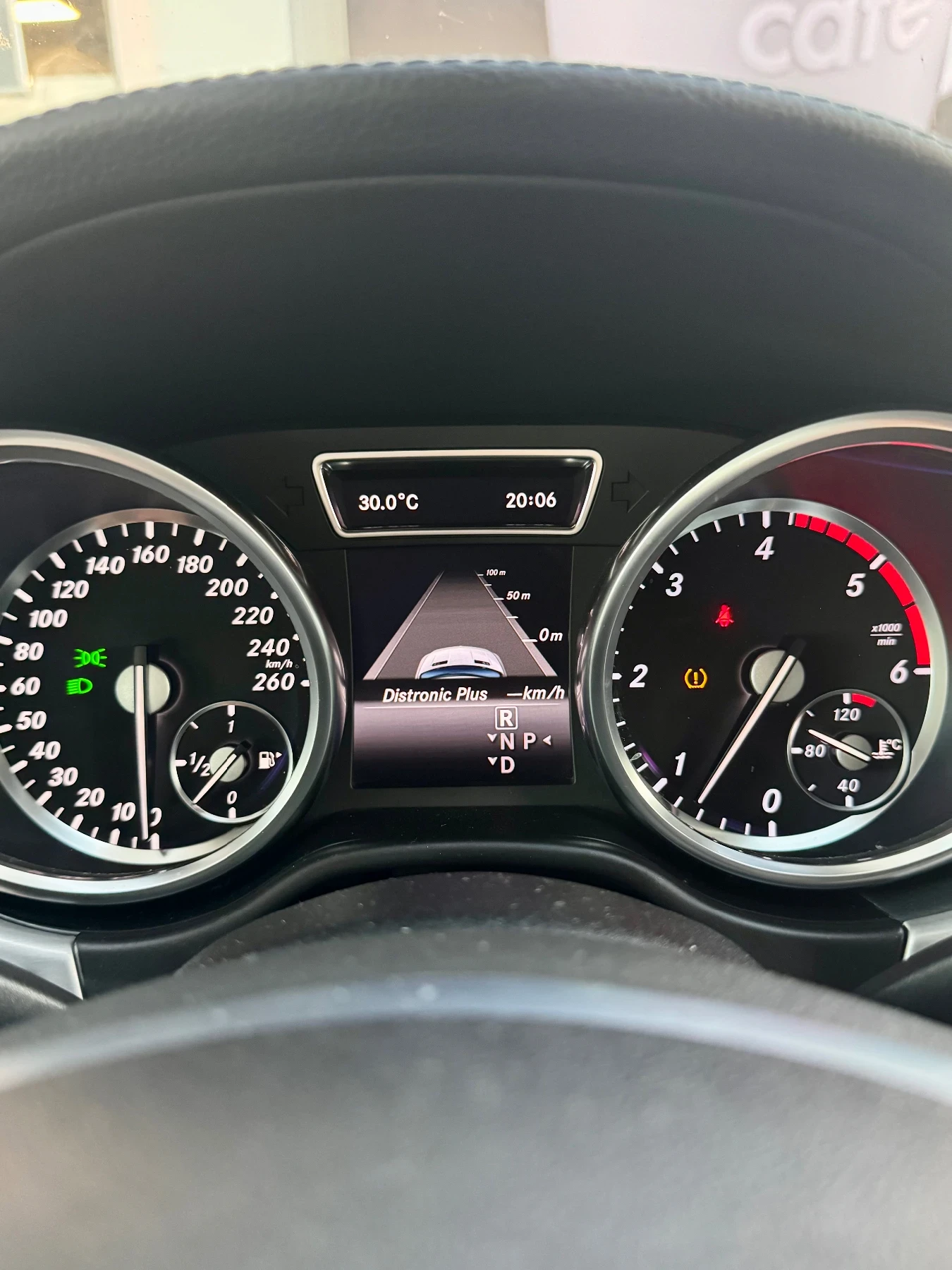 Mercedes-Benz ML 350 ПОРЪЧКОВ ФУЛЛ - AMG/360/HARMAN KARDON/ВАКУМ/, снимка 11 - Автомобили и джипове - 55810686