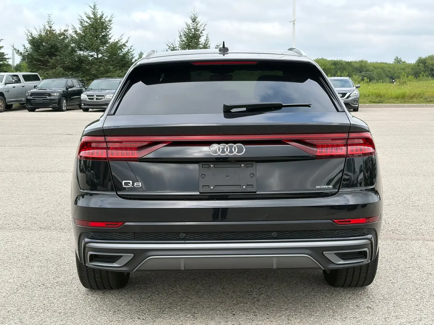 Audi Q8 Progressiv 55 TFSI Quattro S-Line Nav Pano Roof, снимка 4 - Автомобили и джипове - 56221185