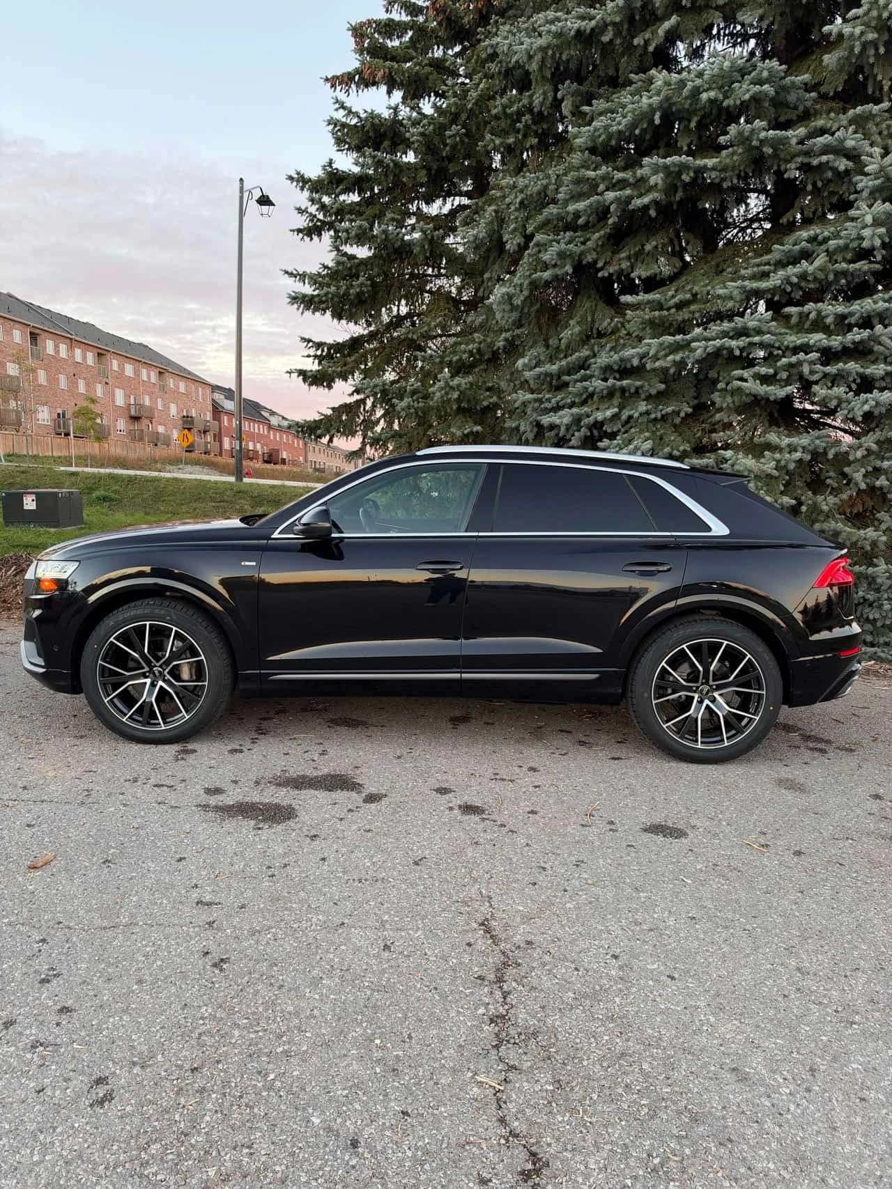 Audi Q8 * Progressiv * CARFAX * ��� ������������ ������ | Mobile.bg � ����������� 2