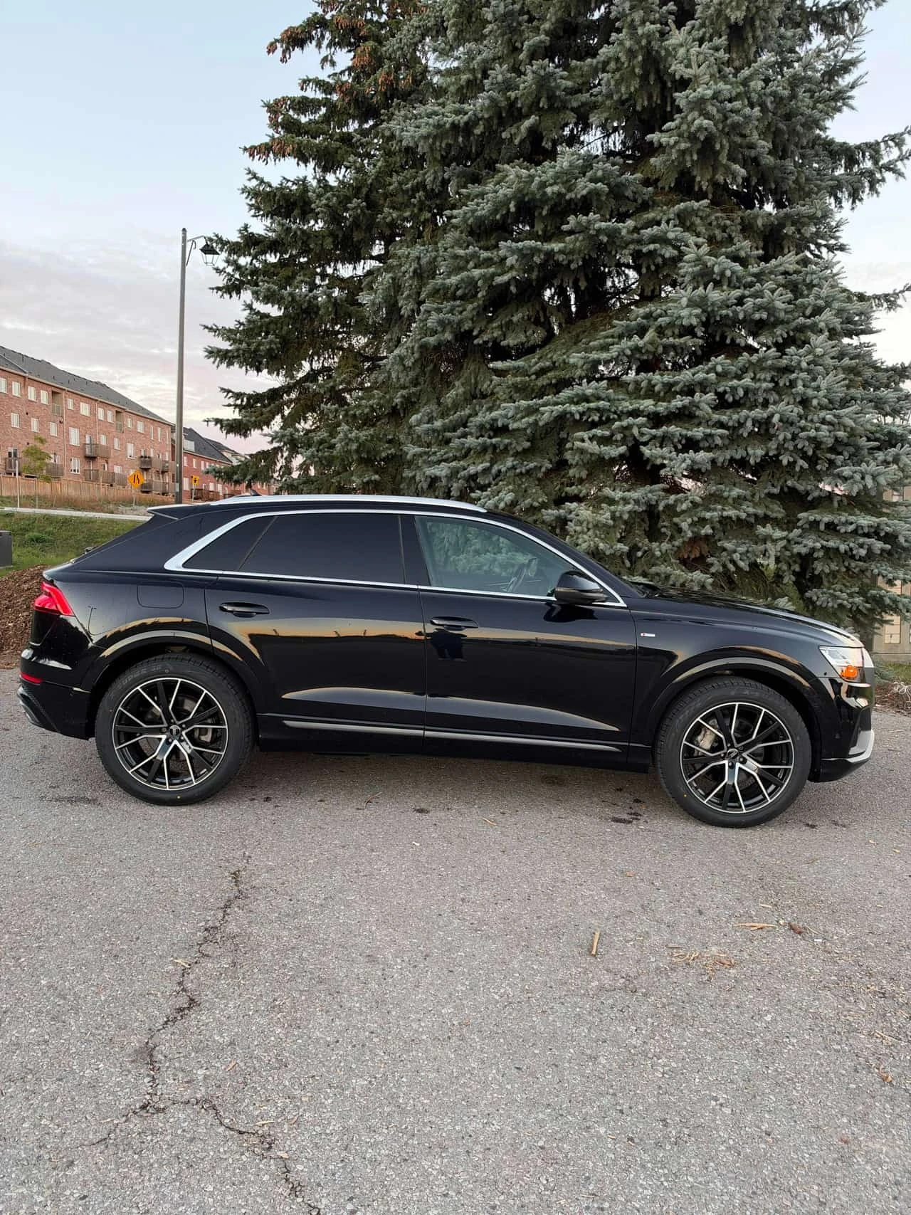 Audi Q8 * Progressiv * CARFAX * ��� ������������ ������ | Mobile.bg � ����������� 3