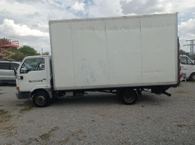 Nissan Capstar 110000км КЛИМА, снимка 3