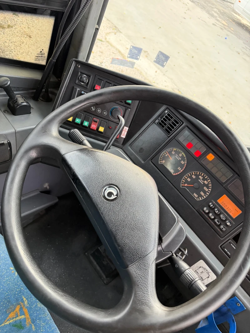 Iveco Uni Irisbus, снимка 11 - Бусове и автобуси - 52771619