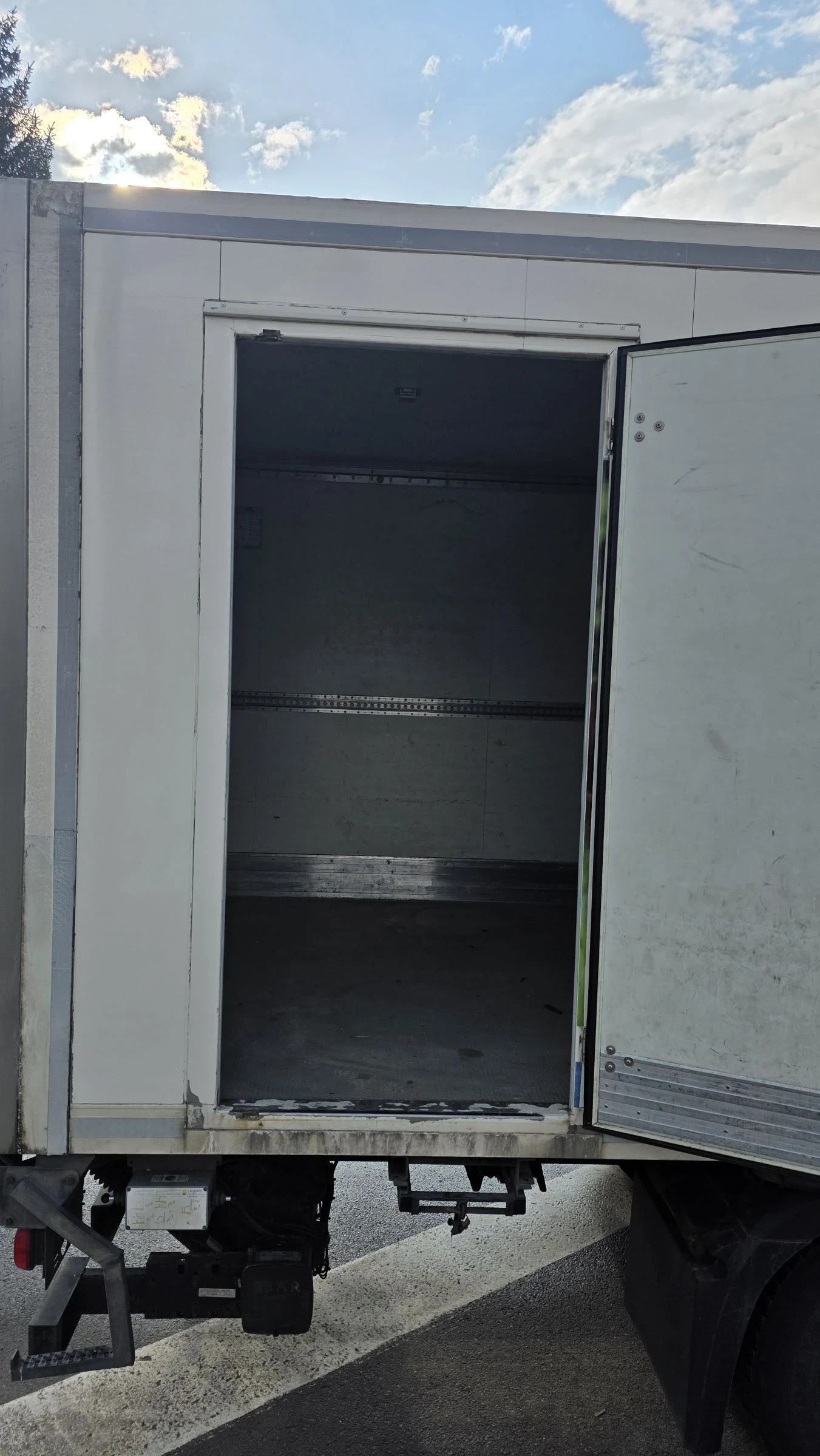 Mercedes-Benz Antos 18 30 EURO 6 Хладилен, снимка 14 - Камиони - 53976452