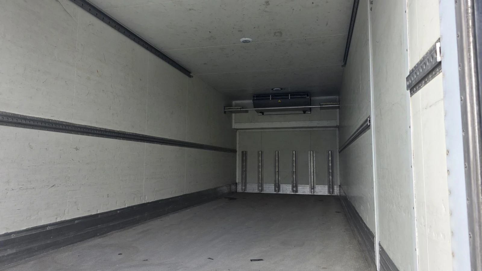 Mercedes-Benz Antos 18 30 EURO 6 Хладилен, снимка 12 - Камиони - 53976452