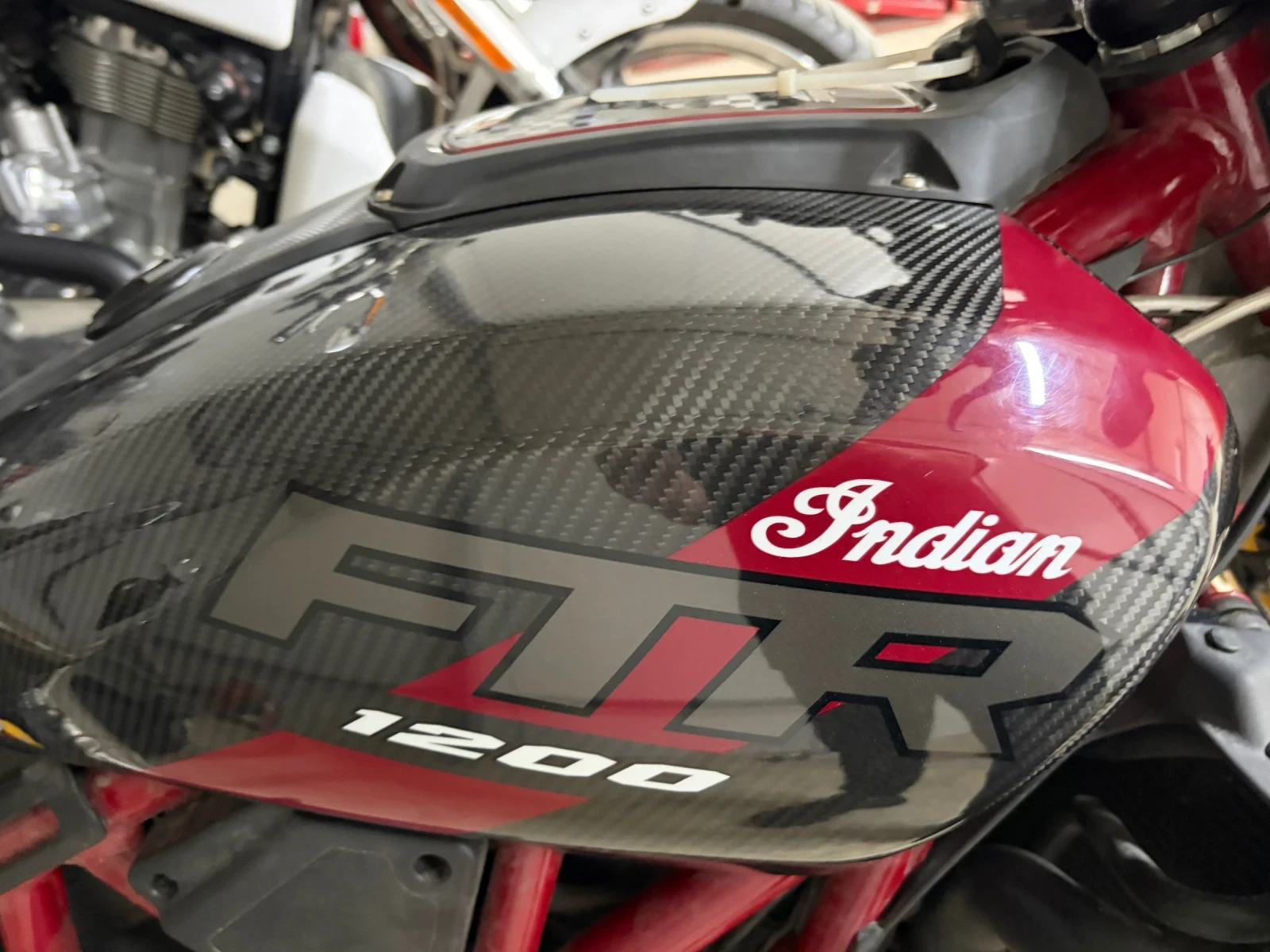 Indian FTR 1200 FTR-R carbon showroom condition  - изображение 2