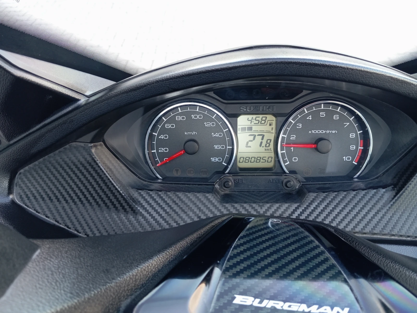 Suzuki Burgman 400i, снимка 7 - Мотоциклети и мототехника - 56568521