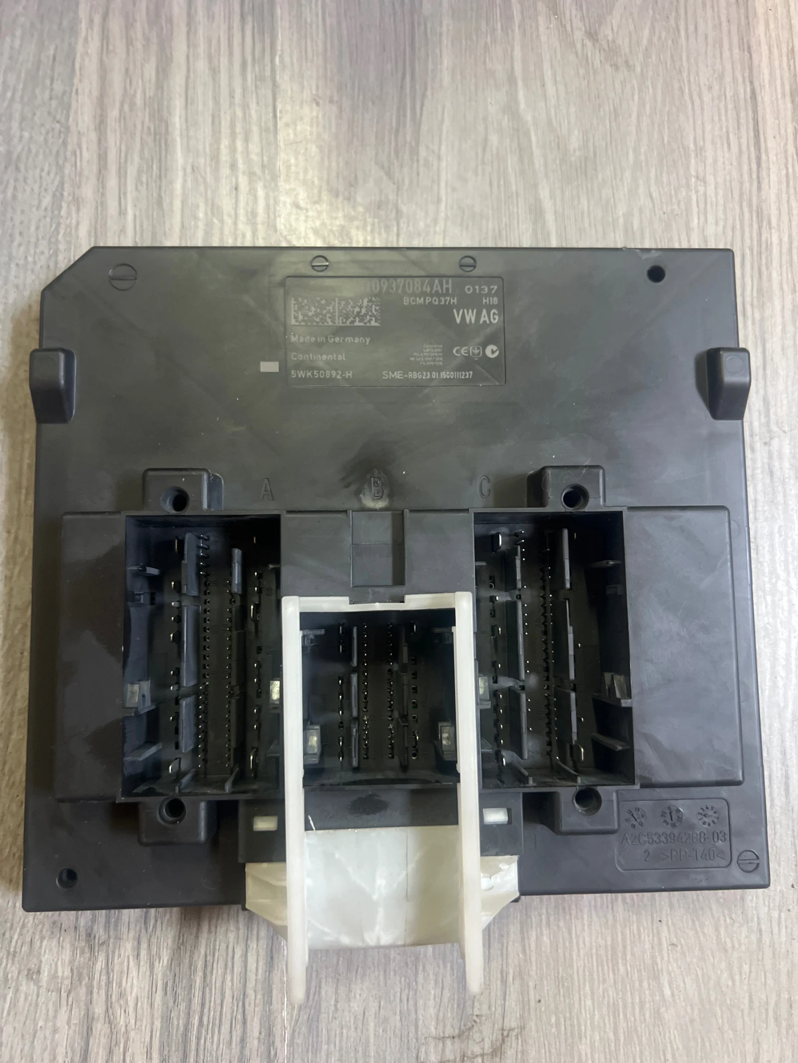 5Q0937084AH    SKODA OCTAVIA 3 BCMPQ37H 5WK50892-H | Mobile.bg   2