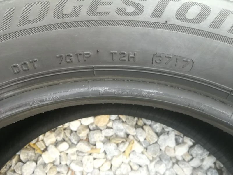 Гуми Зимни 205/60R17, снимка 11 - Гуми и джанти - 45864183