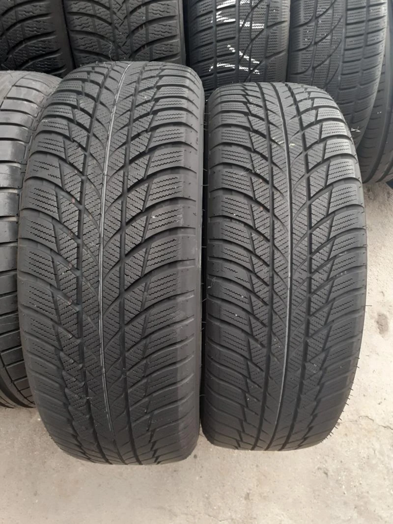 Гуми Зимни 205/60R17, снимка 2 - Гуми и джанти - 45864183