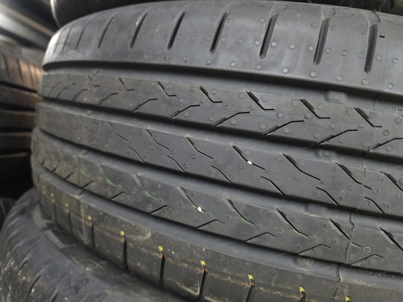 Гуми Летни 195/55R18, снимка 3 - Гуми и джанти - 56716351