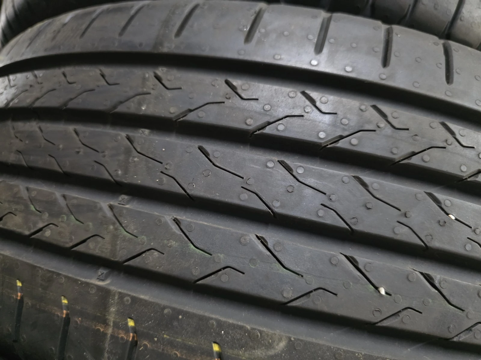 Гуми Летни 195/55R18, снимка 8 - Гуми и джанти - 56716351