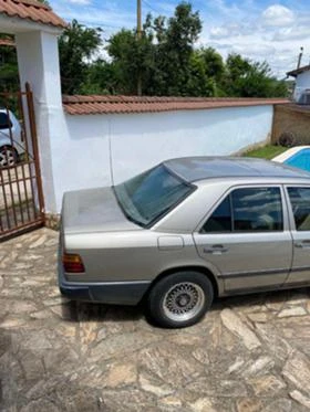 Mercedes-Benz 230, снимка 6