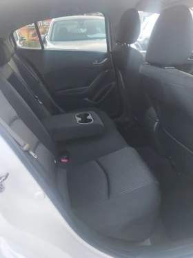 Mazda 3 1.5 SKY ACTIVE , снимка 13