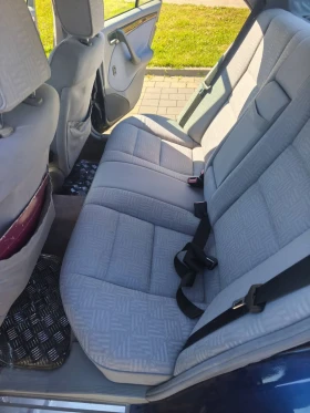 Mercedes-Benz C 220, снимка 11
