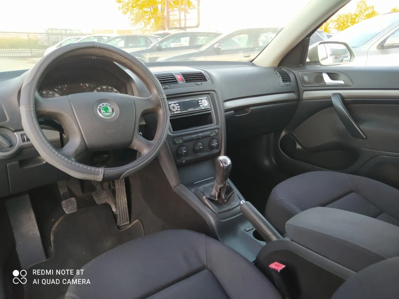 Skoda Octavia 2.0 TDI, снимка 9 - Автомобили и джипове - 46472407