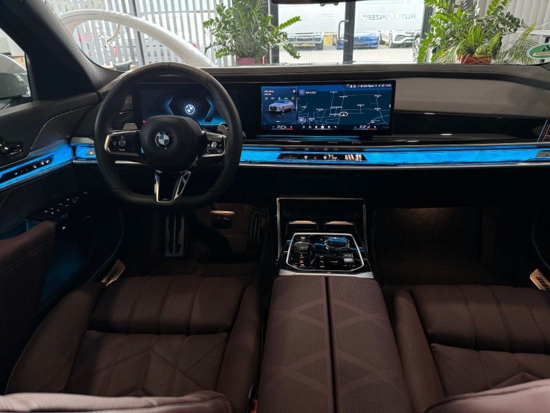 BMW 740 d xDRIVE M-SPORT ПАКЕТ-ШОФЬОР TV MASSAGE E-DOORS, снимка 9 - Автомобили и джипове - 44176628