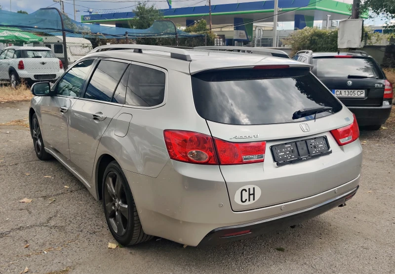 Honda Accord AUTOMATIC-KOJEN SALON-PODGREV, снимка 3 - Автомобили и джипове - 51561644