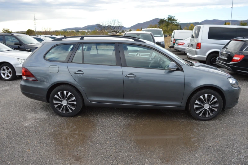 VW Golf 1.6TDI-DSG-KLIMATRONIK, снимка 4 - Автомобили и джипове - 52169671