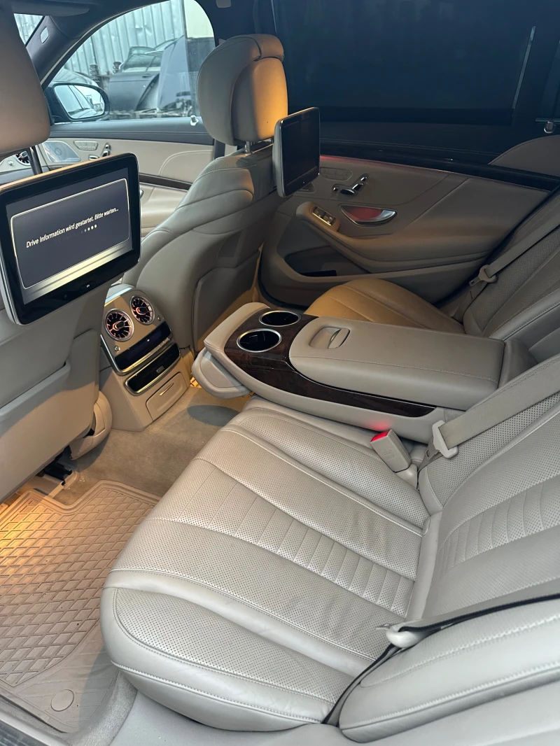 Mercedes-Benz S 500 FACE/AMG 6.3 L/4M/360/DISTR/ВАКУМ/PANO/3TV/FUL/GER, снимка 13 - Автомобили и джипове - 52658114