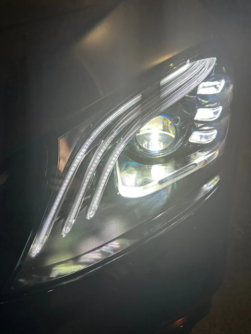 Mercedes-Benz S 500 FACE/AMG 6.3 L/4M/360/DISTR/ВАКУМ/PANO/3TV/FUL/GER, снимка 8 - Автомобили и джипове - 52658114