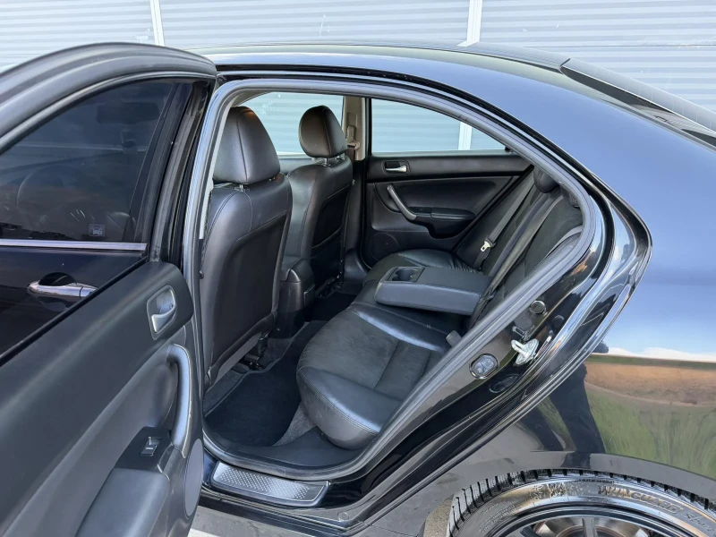 Honda Accord 2.4i Type-S, снимка 15 - Автомобили и джипове - 52773989