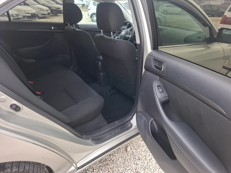 Toyota Avensis 2 0 D4D, 116k.c., снимка 10 - Автомобили и джипове - 52876029