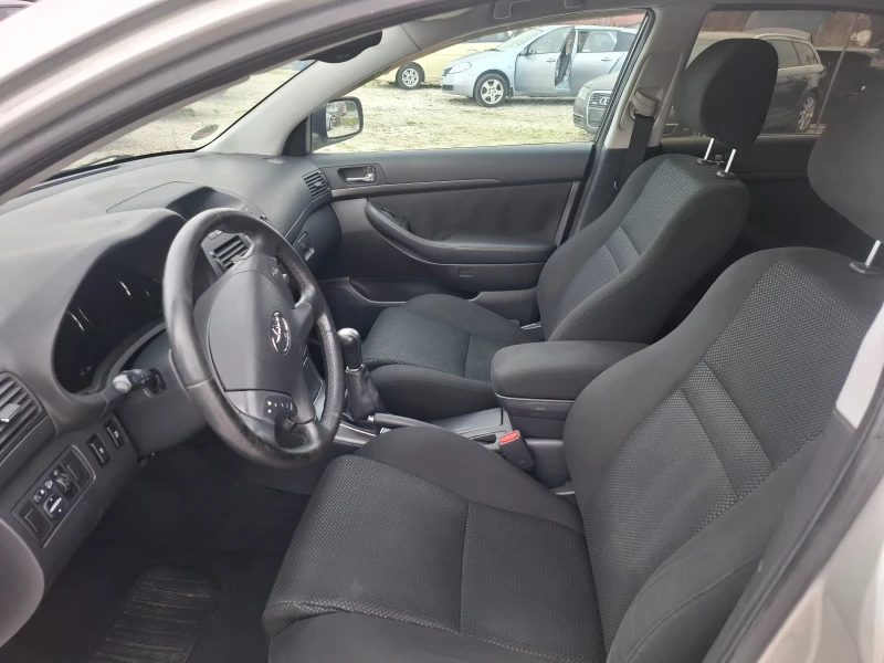 Toyota Avensis 2 0 D4D, 116k.c., снимка 12 - Автомобили и джипове - 52876029