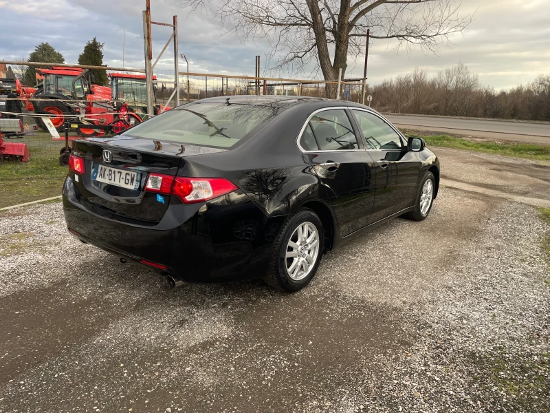 Honda Accord 2.0 I-VITEC, снимка 7 - Автомобили и джипове - 53099294