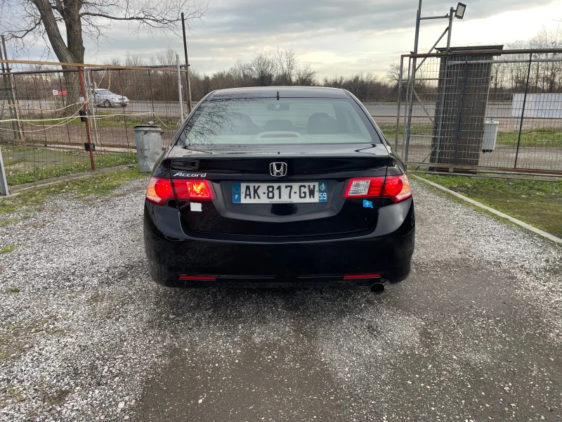 Honda Accord 2.0 I-VITEC, снимка 6 - Автомобили и джипове - 53099294