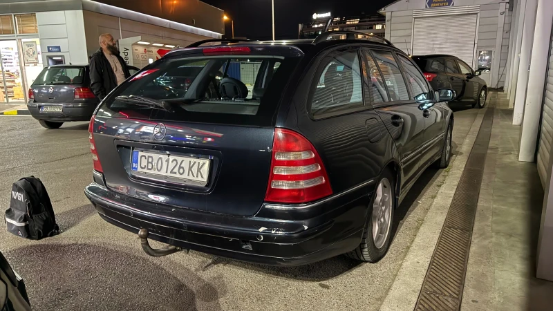 Mercedes-Benz C 320 4 Matic, снимка 12 - Автомобили и джипове - 53164171