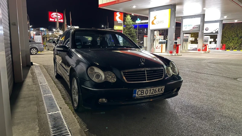 Mercedes-Benz C 320 4 Matic, снимка 10 - Автомобили и джипове - 53164171