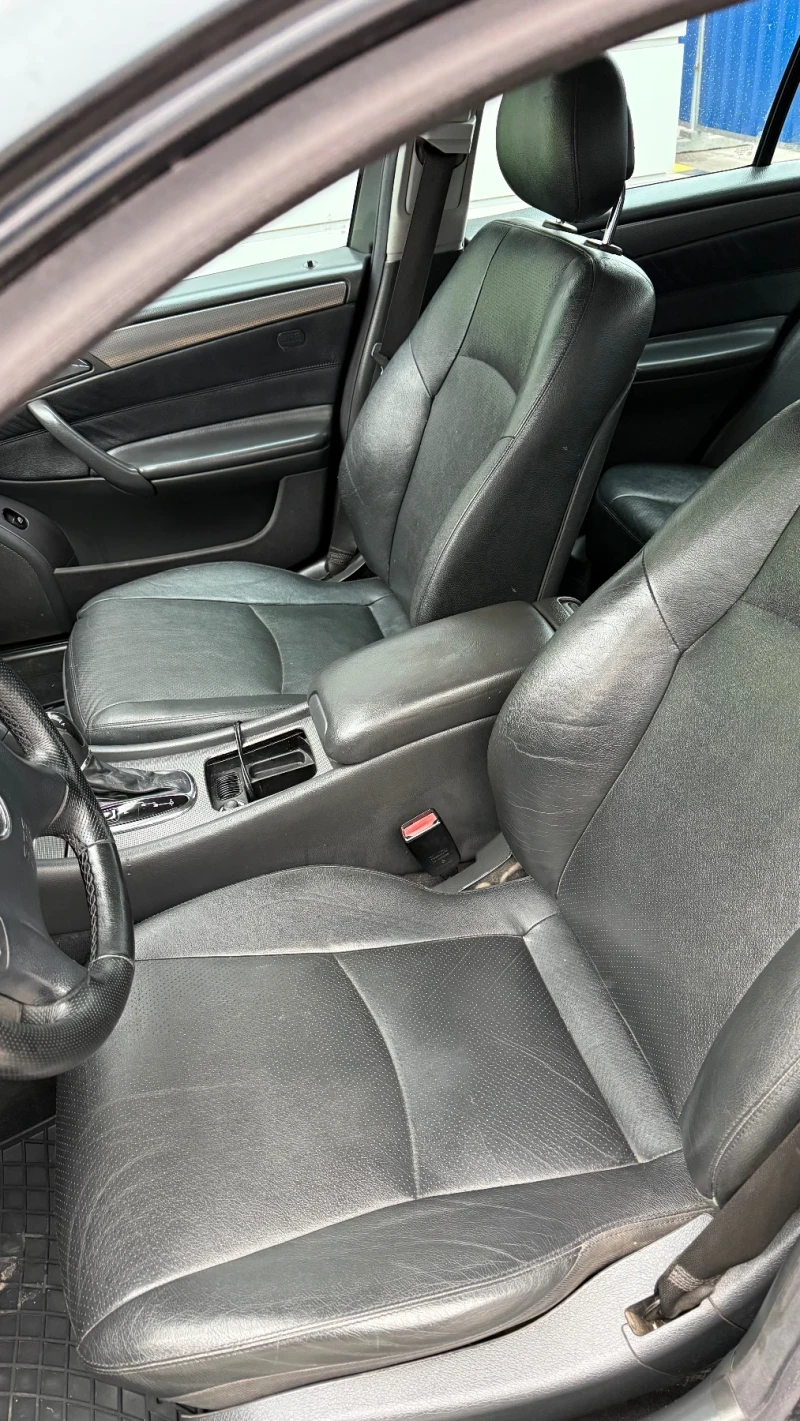 Mercedes-Benz C 320 4 Matic, снимка 7 - Автомобили и джипове - 53164171