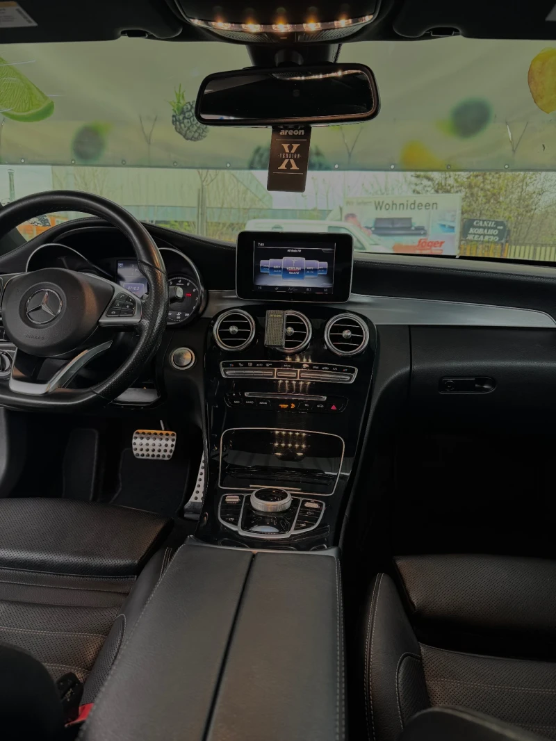 Mercedes-Benz C 300, снимка 17 - Автомобили и джипове - 53462170