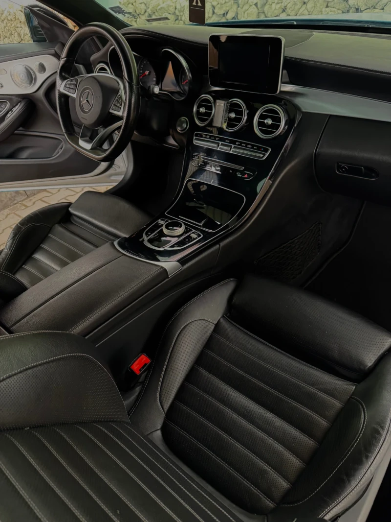 Mercedes-Benz C 300, снимка 14 - Автомобили и джипове - 53462170
