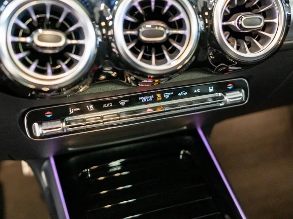 Mercedes-Benz EQB 300 4Matic = AMG Line = �������� | Mobile.bg � ����������� 7