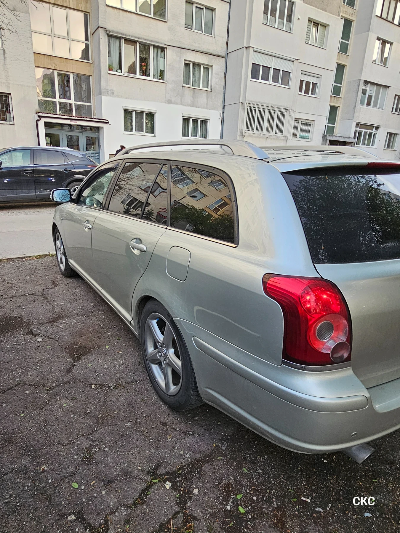 Toyota Avensis  - изображение 5