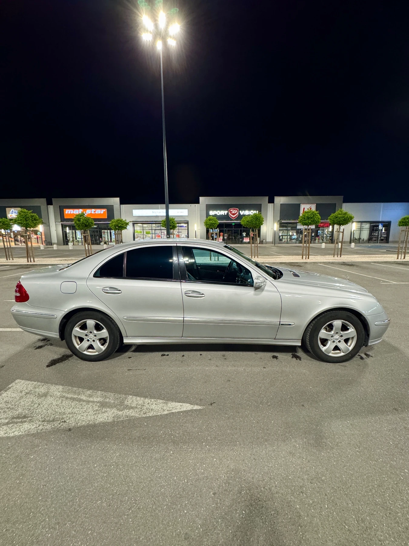 Mercedes-Benz E 320 CDI AVANTGARDE - изображение 4