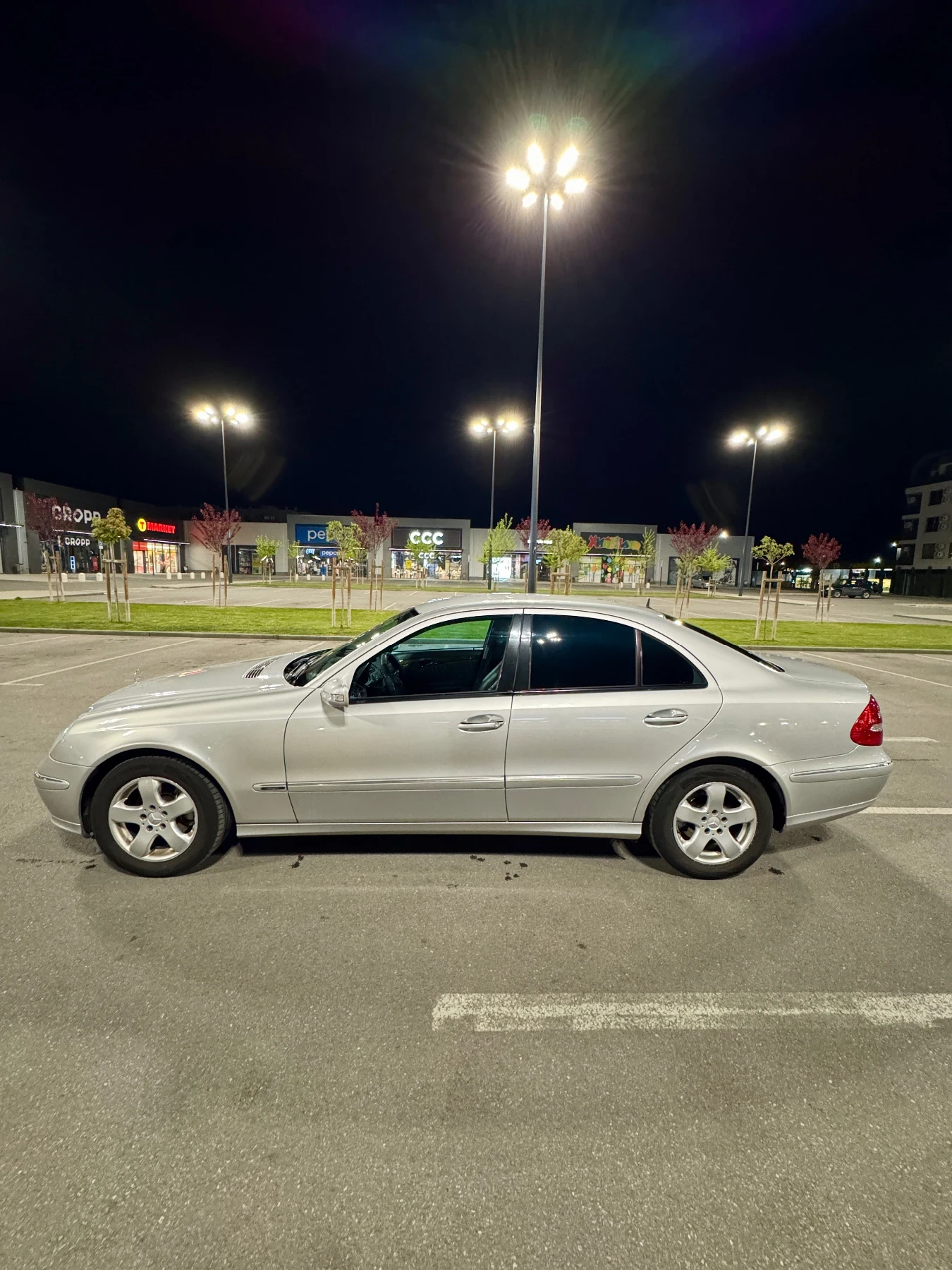 Mercedes-Benz E 320 CDI AVANTGARDE - изображение 3
