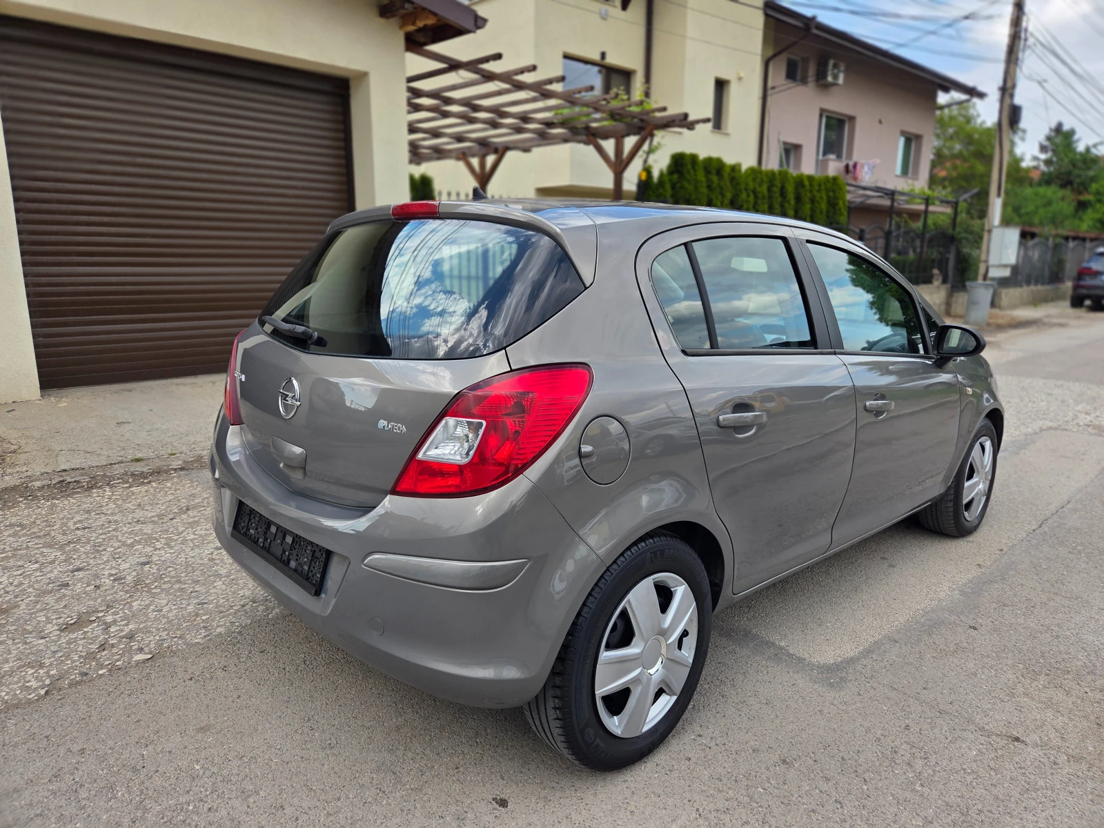 Opel Corsa 1.2 Фабрична газ COSMO - изображение 3