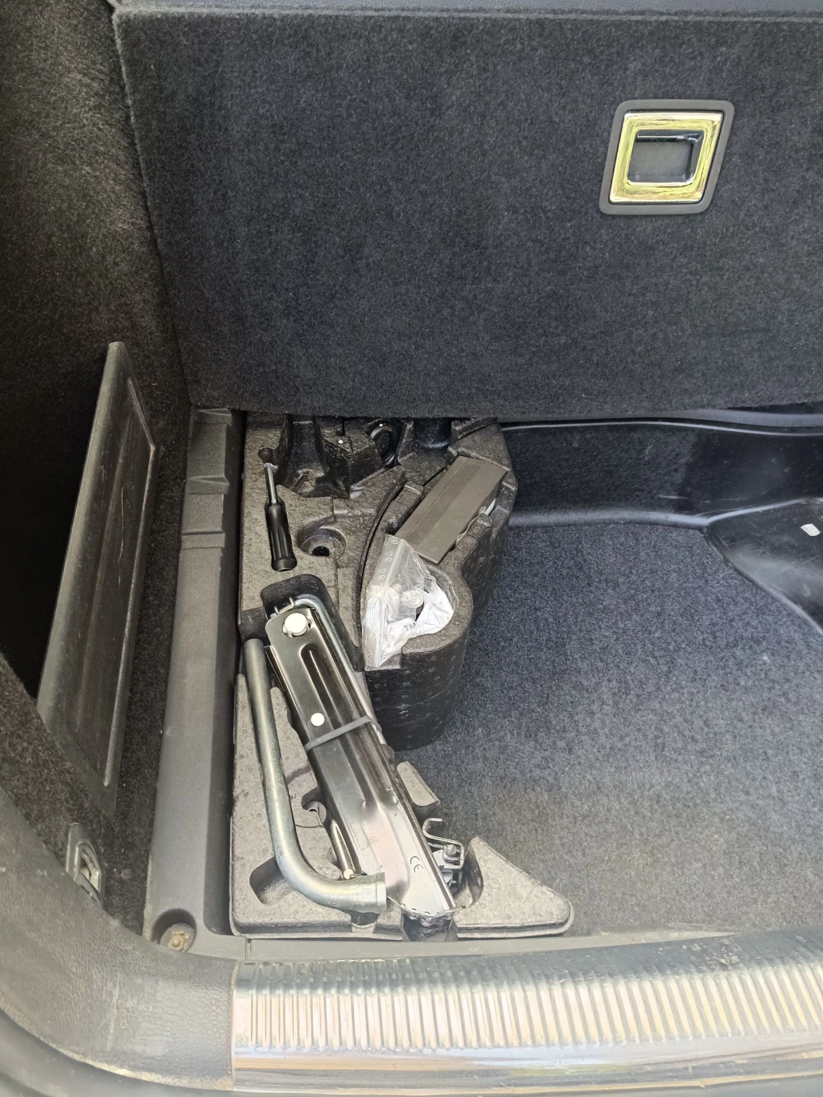 VW Passat 2.0 TDI, 140 кс, 4х4, Евро 5 - изображение 9