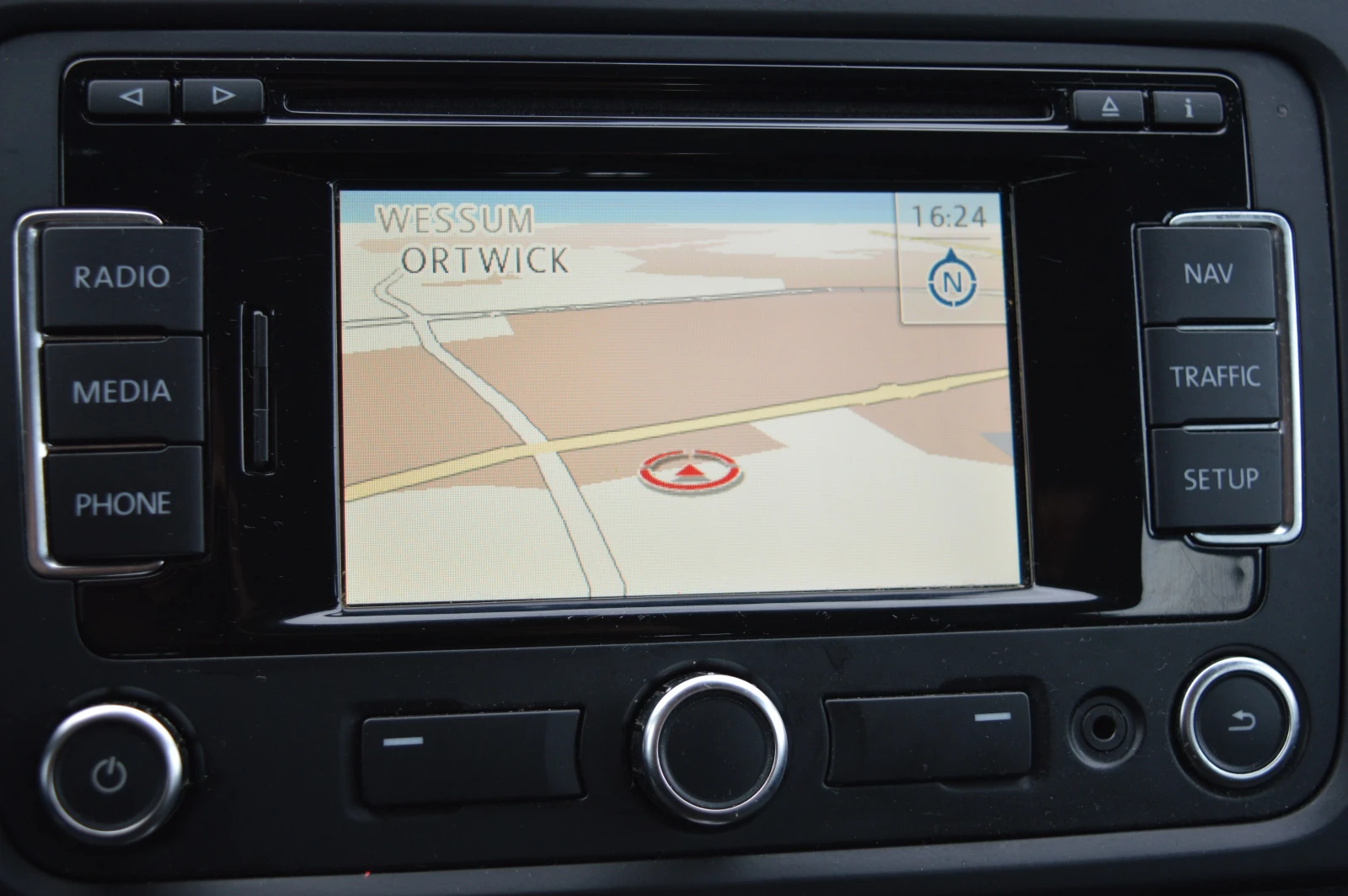 VW Golf 1.6TDI-DSG-KLIMATRONIK | Mobile.bg   14