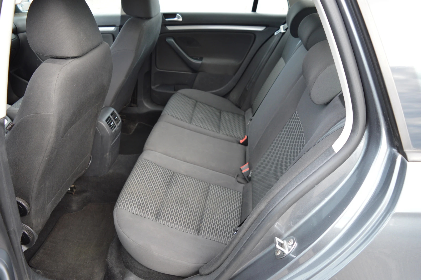 VW Golf 1.6TDI-DSG-KLIMATRONIK | Mobile.bg   11