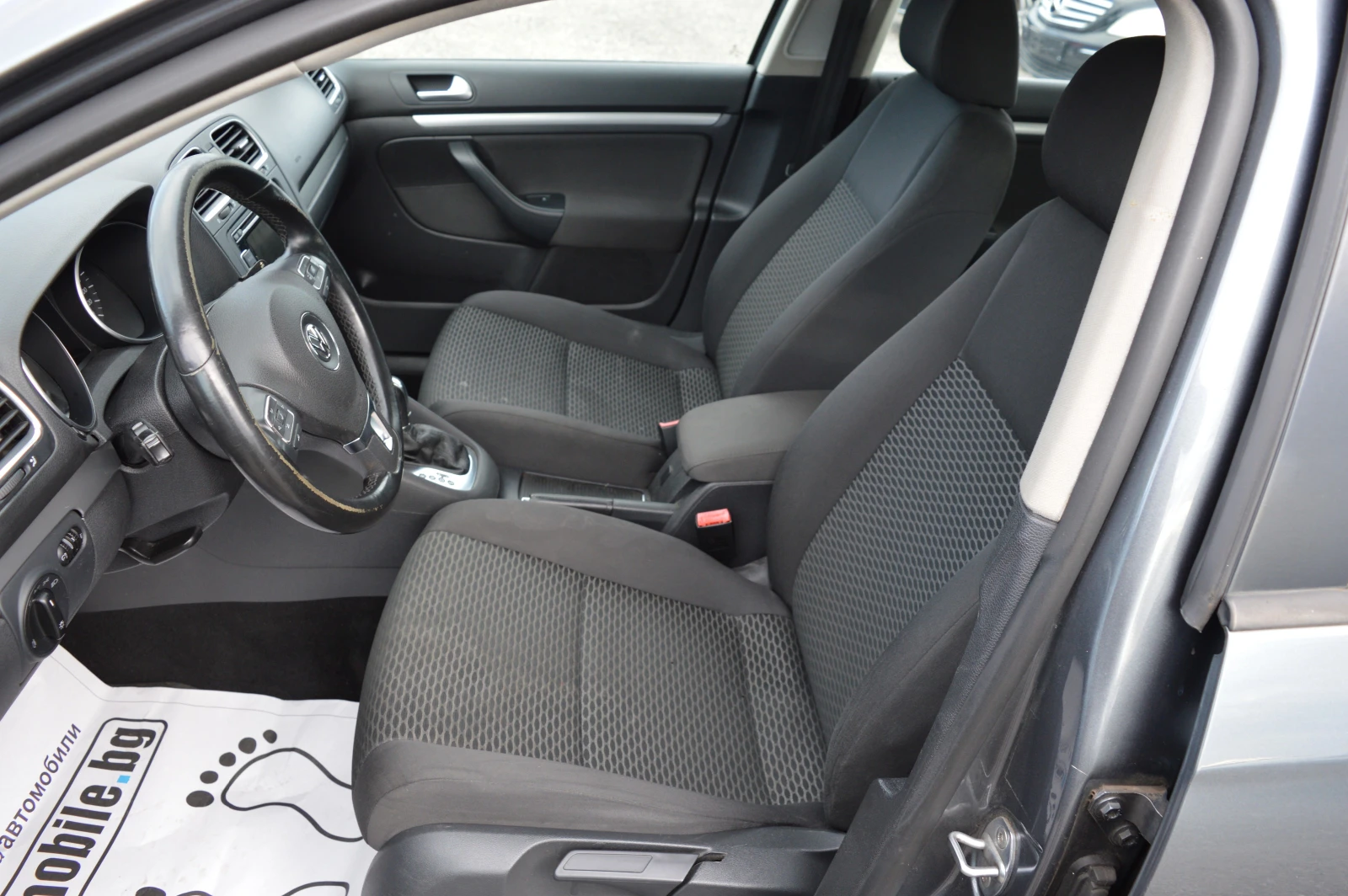 VW Golf 1.6TDI-DSG-KLIMATRONIK - изображение 10