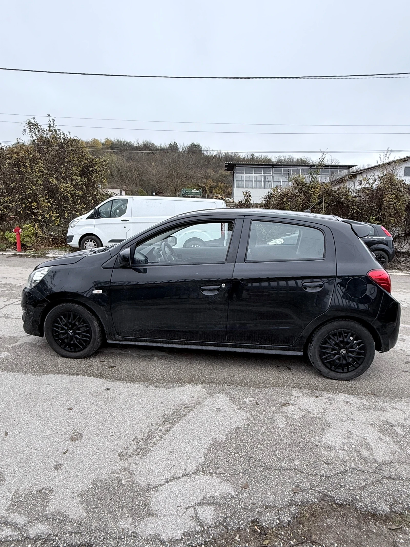 Mitsubishi Space star 1.0i klima euro 6b - изображение 4