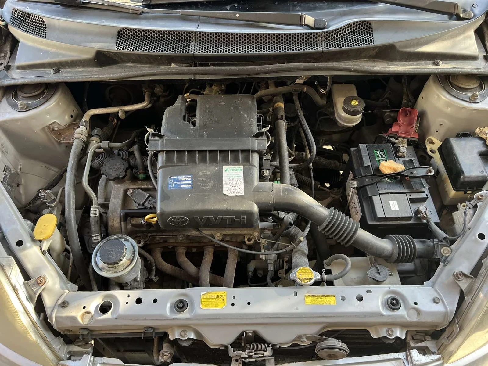 Toyota Yaris 1.3 * Климатик*  - изображение 8