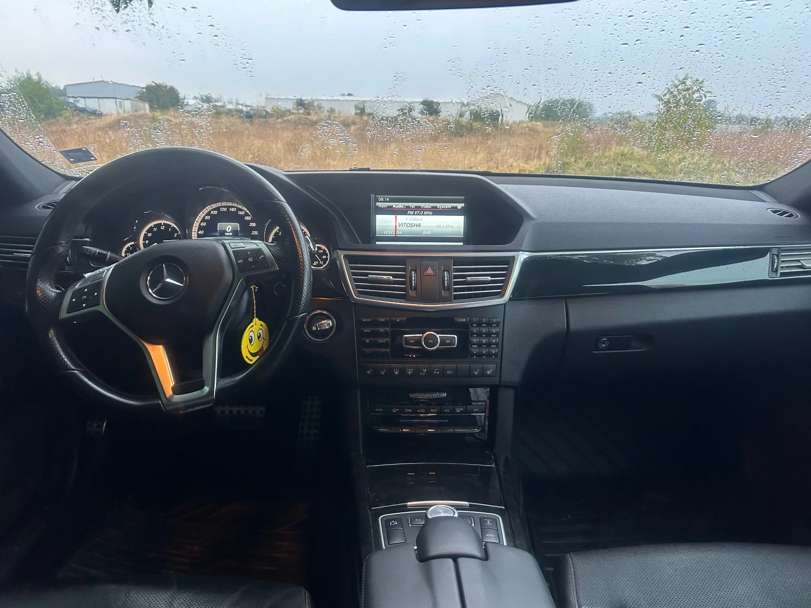 Mercedes-Benz E 350  - изображение 9