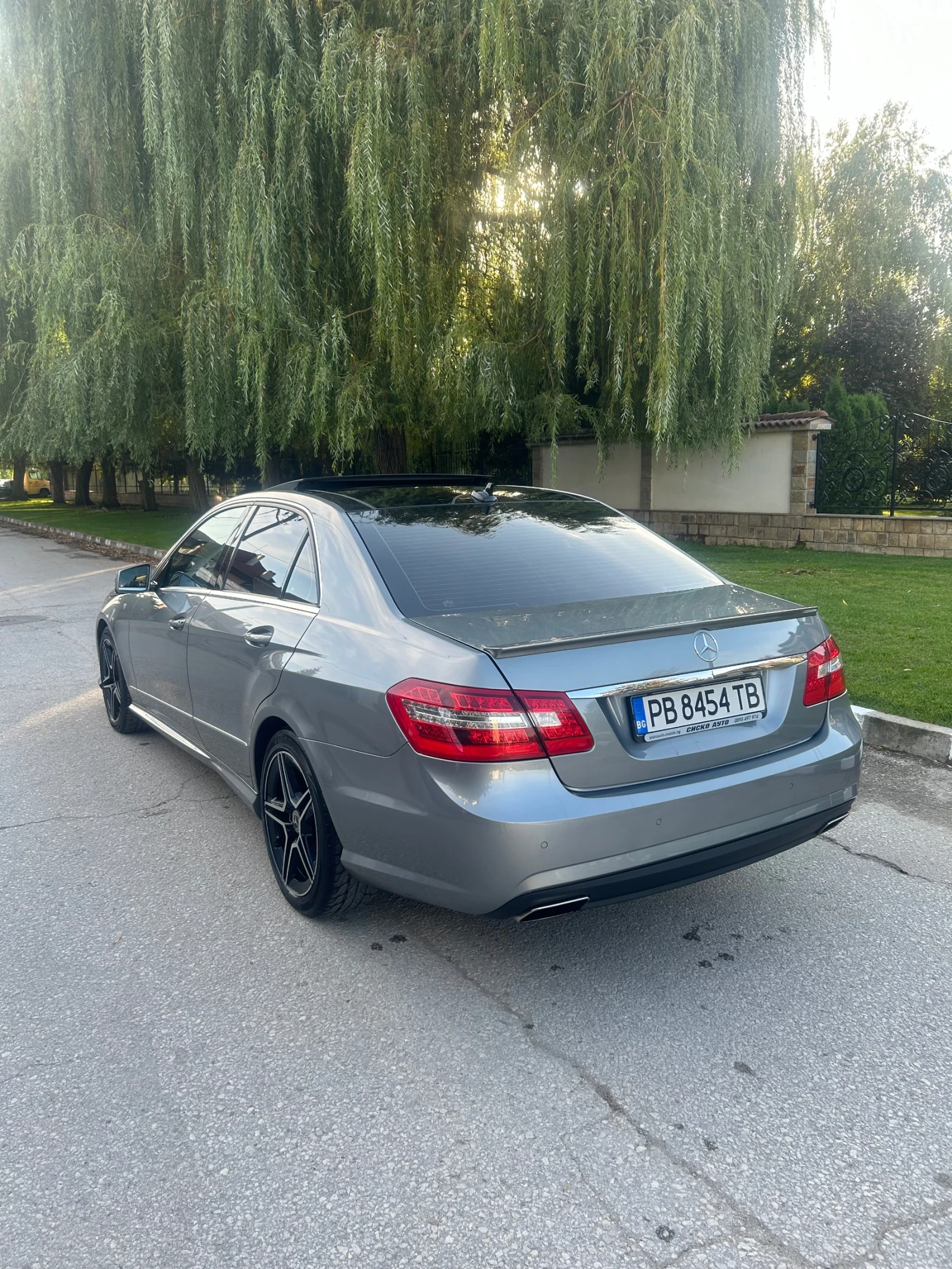 Mercedes-Benz E 350  - изображение 6