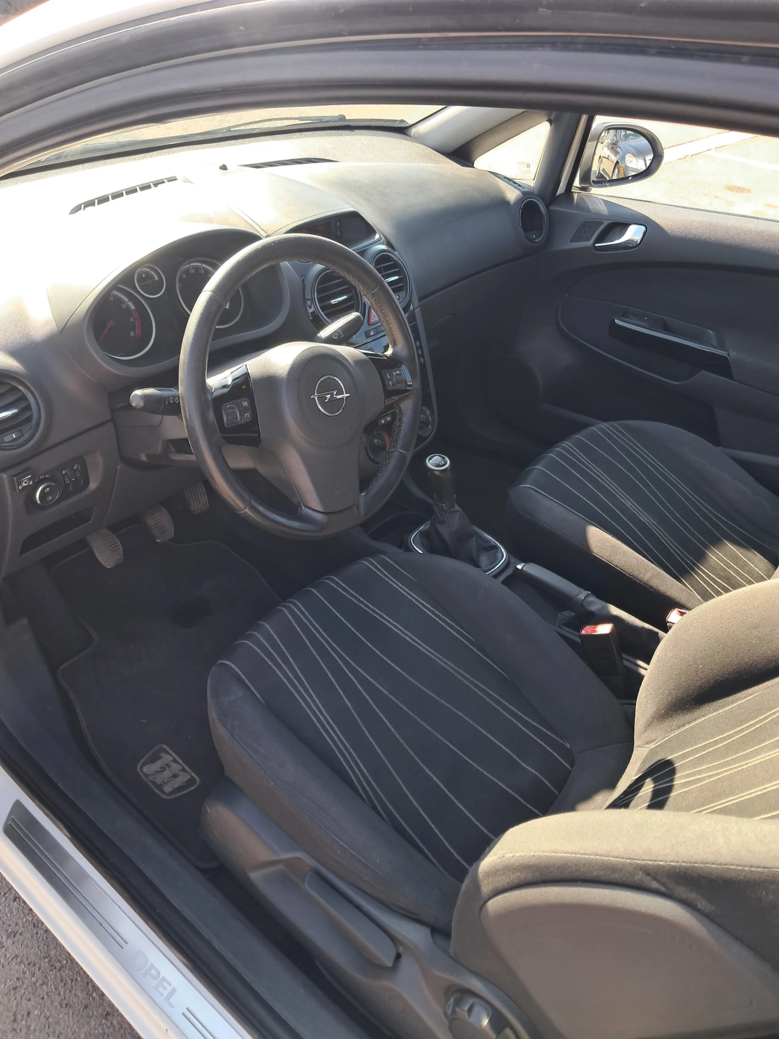 Opel Corsa 1.2 �������� ��� | Mobile.bg � ����������� 9