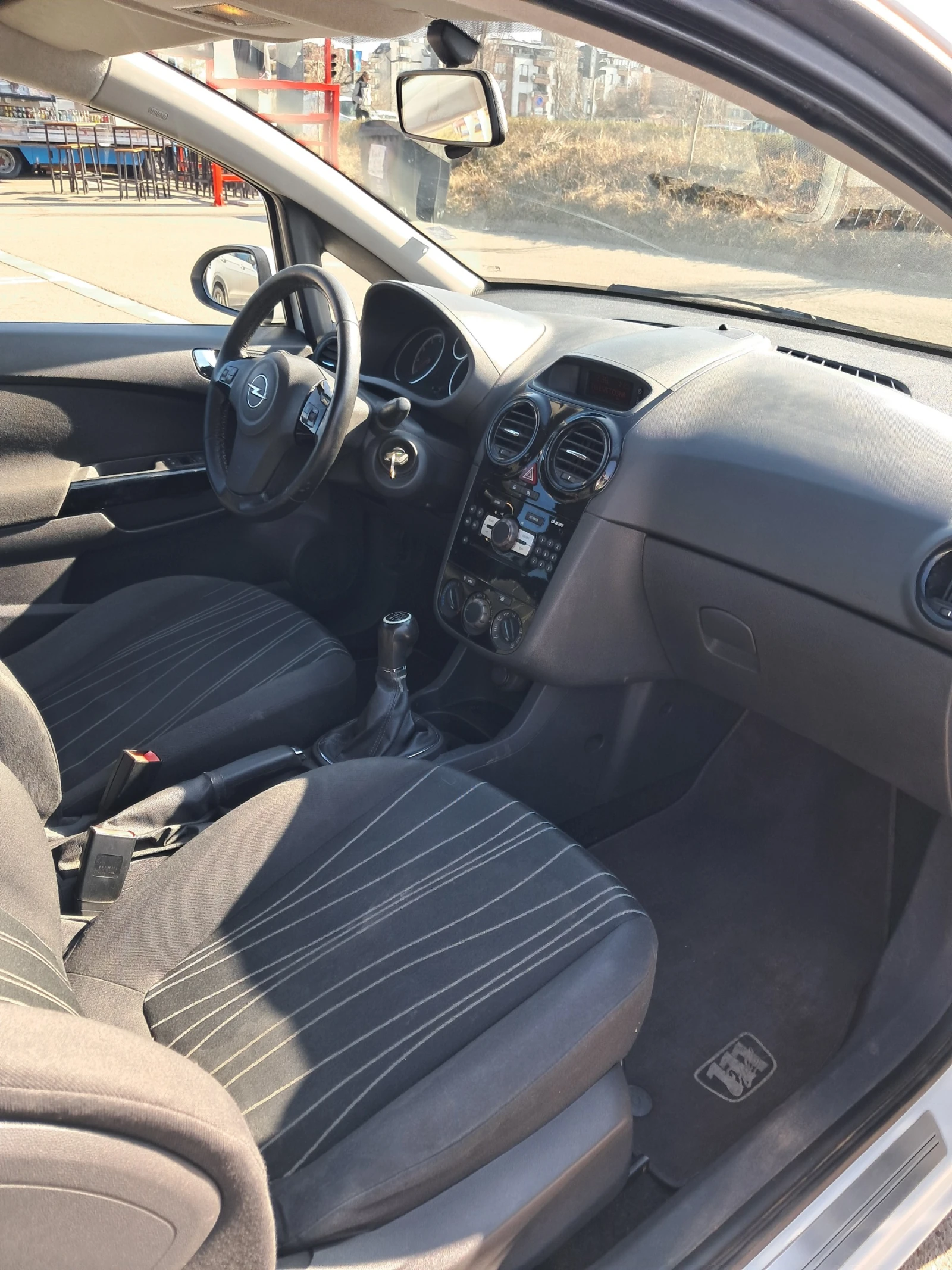 Opel Corsa 1.2 �������� ��� | Mobile.bg � ����������� 12